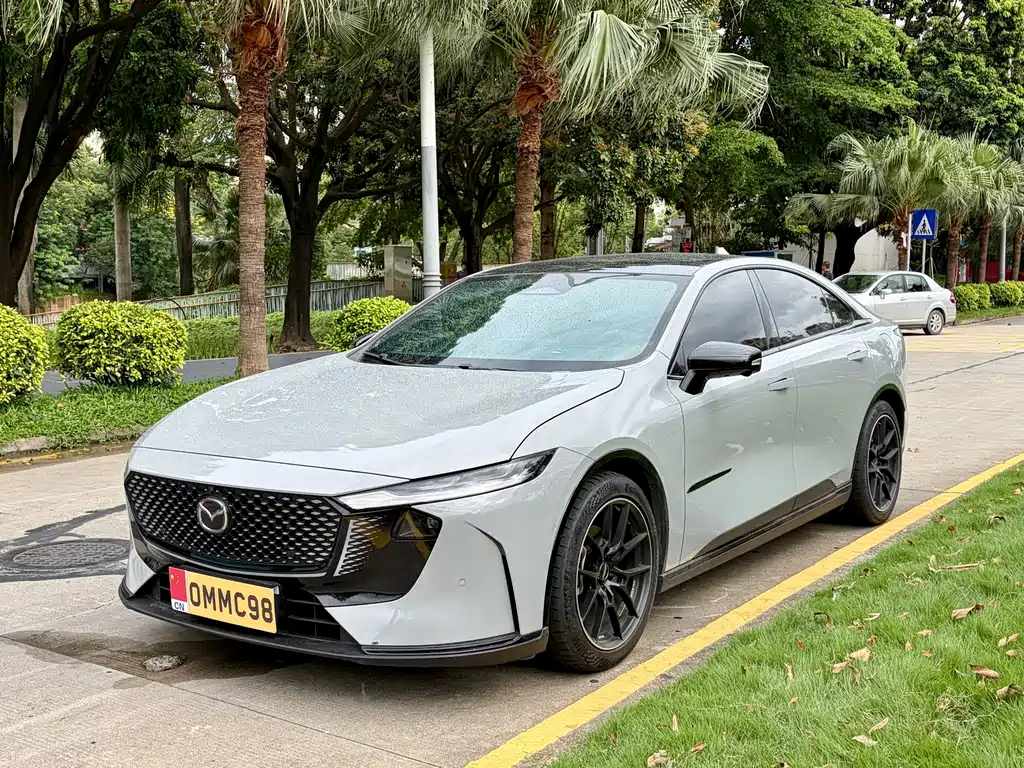 Mazda EZ-6 2025