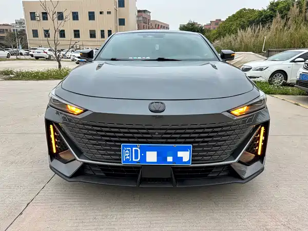 Changan UNI-V 2022