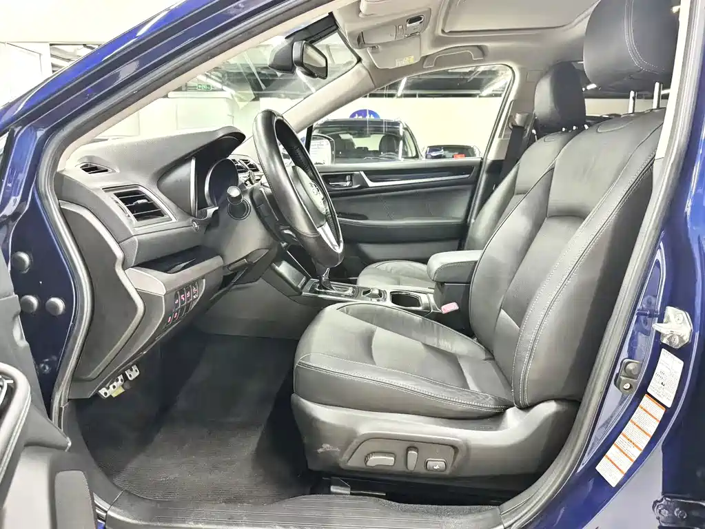 Subaru Outback 2016 — фото 8