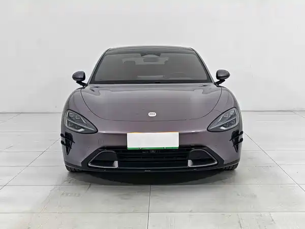 Xiaomi SU7 2025