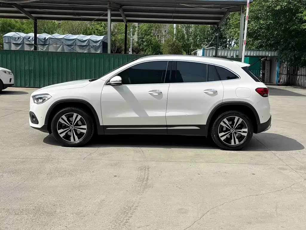 Mercedes-Benz GLA 2021 — фото 3