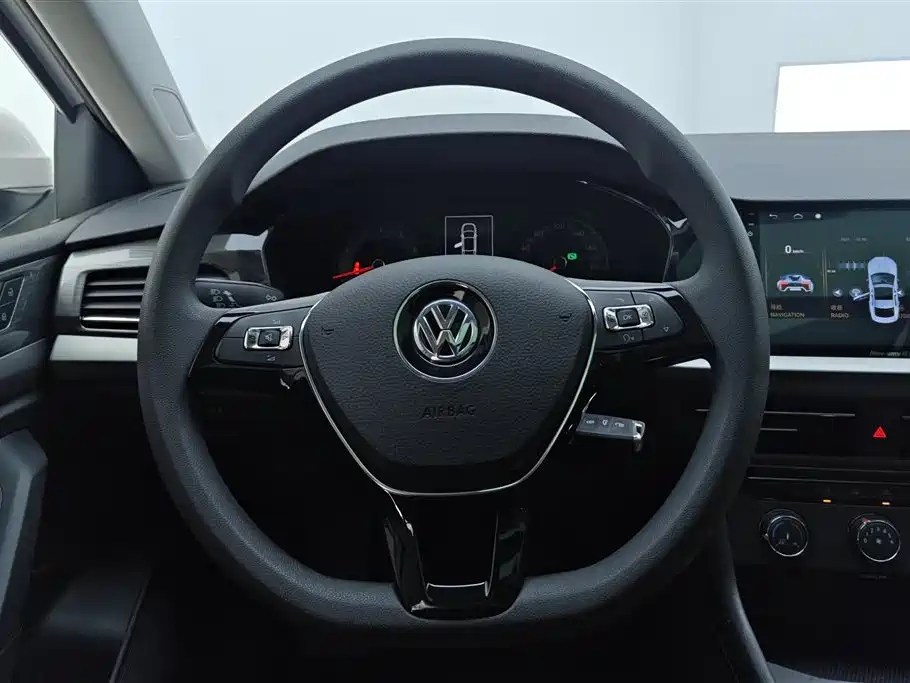 Volkswagen Lavida 2019 — фото 15