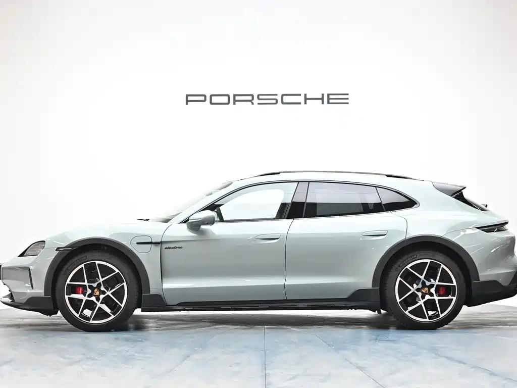 Porsche Taycan 2025 — фото 3