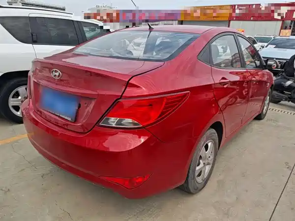 Hyundai Accent 2014