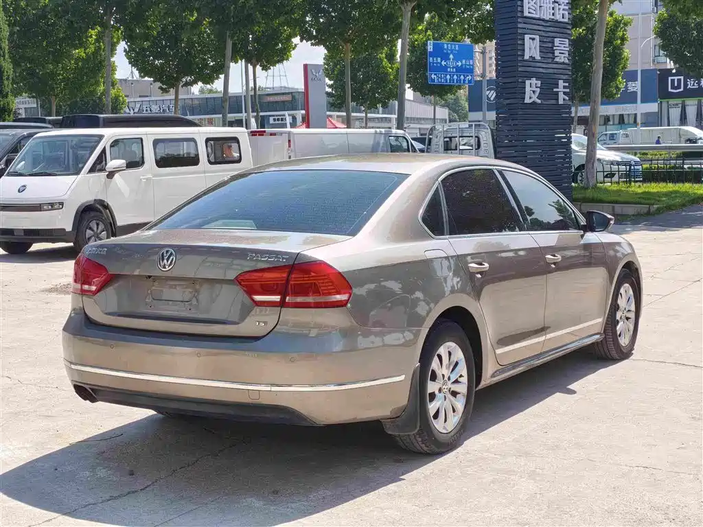 Volkswagen Passat 2012