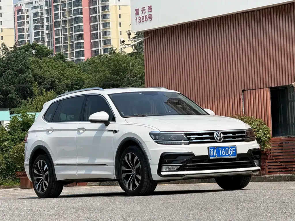 Volkswagen Tiguan L 2021