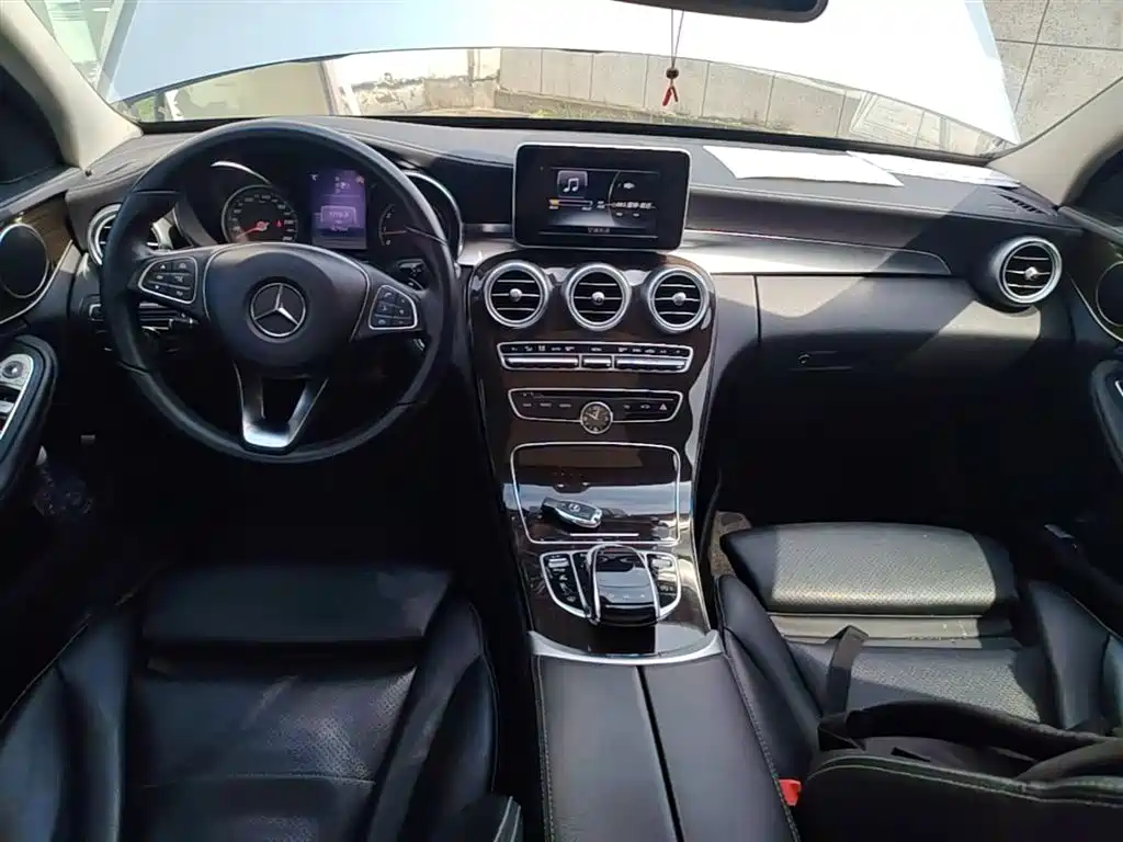 Mercedes-Benz C-Class 2015 — фото 10