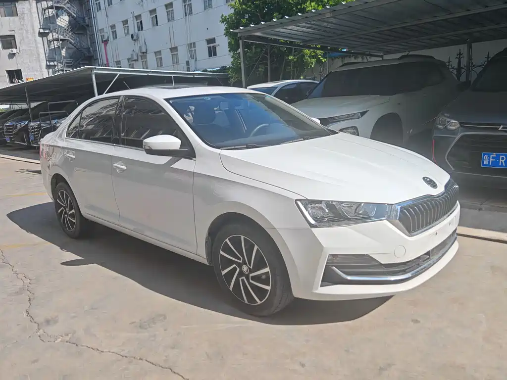 Skoda Rapid 2022 — фото 3