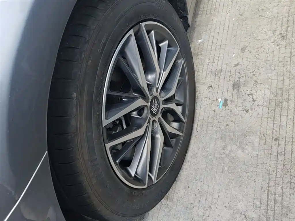 BYD Qin PLUS 2023 — фото 23