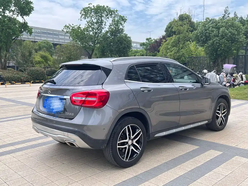 Mercedes-Benz GLA 2015 — фото 18