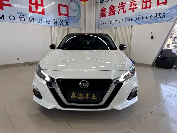 Nissan Teana 2022