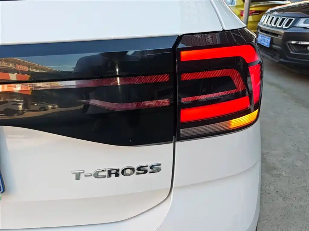 Volkswagen T-Cross 2020 — фото 8