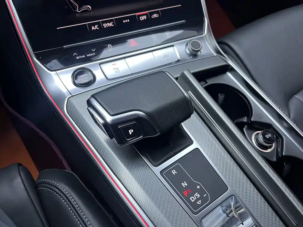 Audi A6L 2023 — фото 11