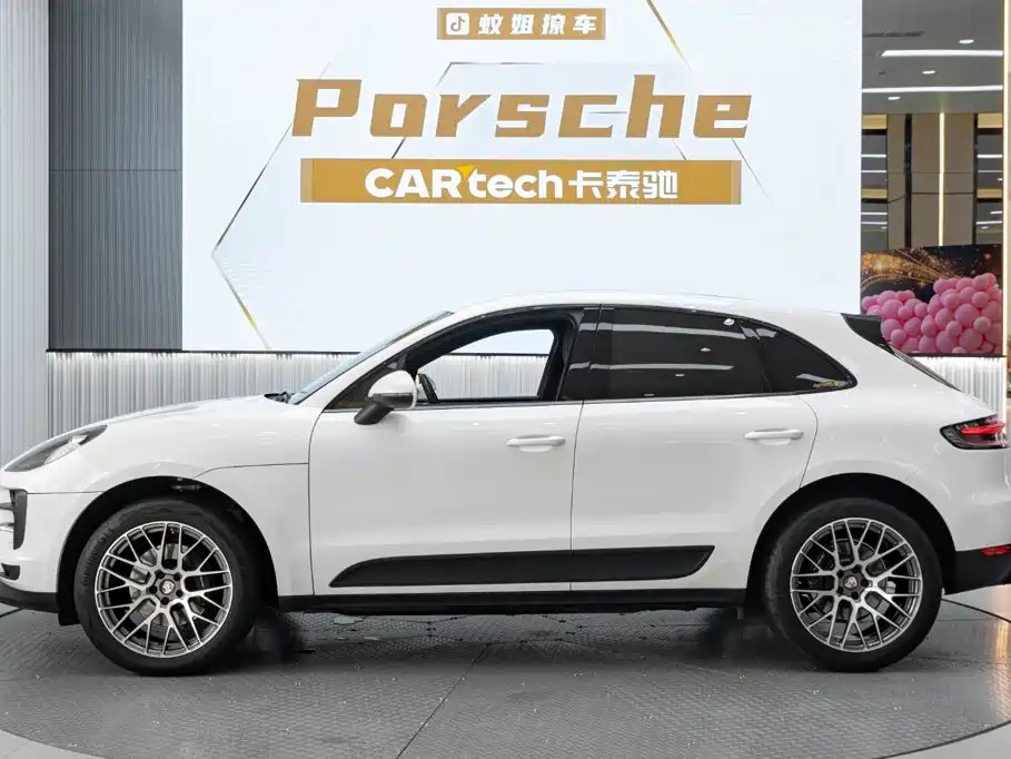 Porsche Macan 2021 — фото 3