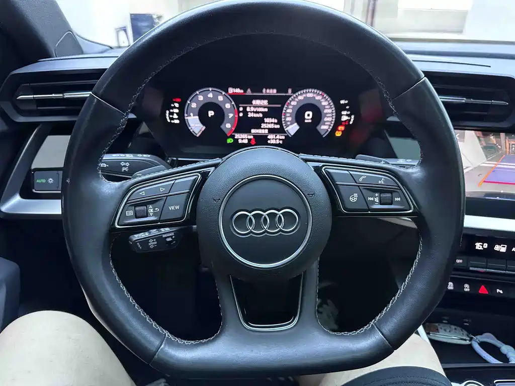 Audi A3 2023 — фото 19