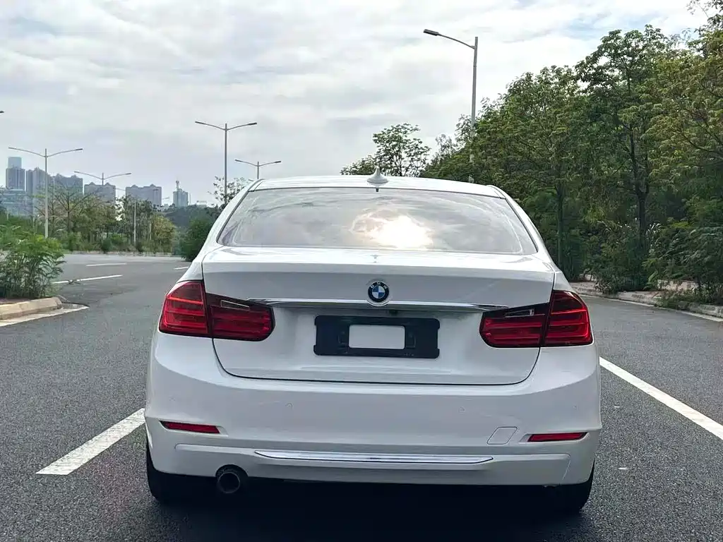 BMW 3 Series 2014 — фото 12