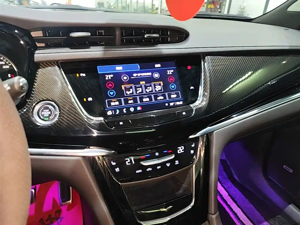 Cadillac XT6 2024 — фото 13
