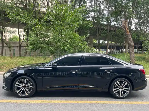 Audi A6L 2023