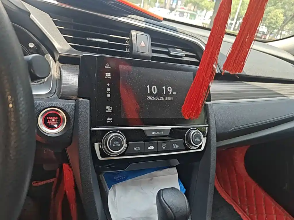 Honda Civic 2020 — фото 13