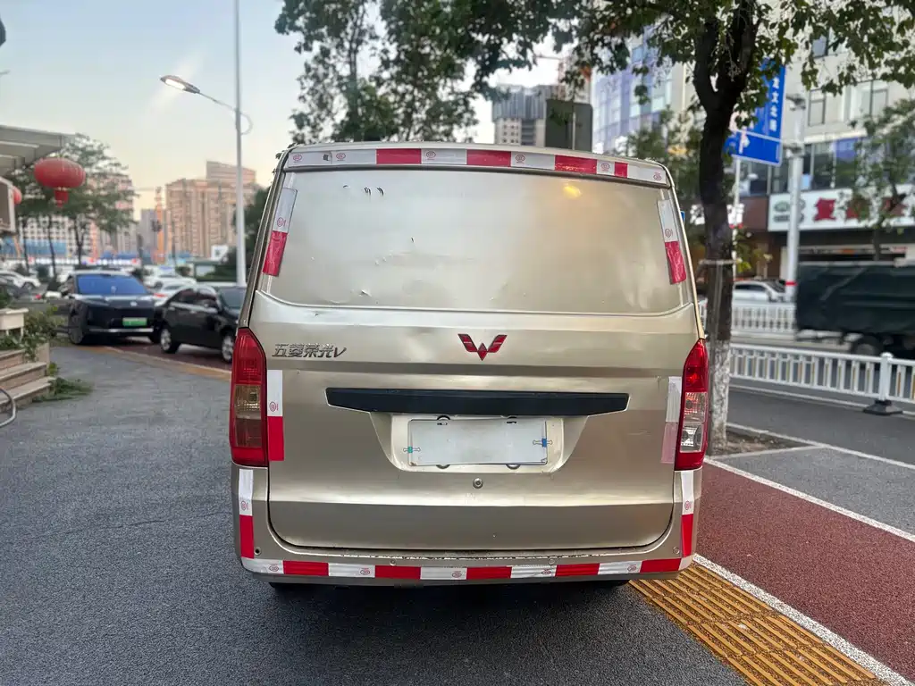 Wuling Rongguang V 2018 — фото 10