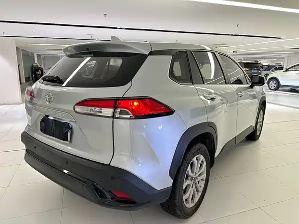 Toyota Frontlander 2024
