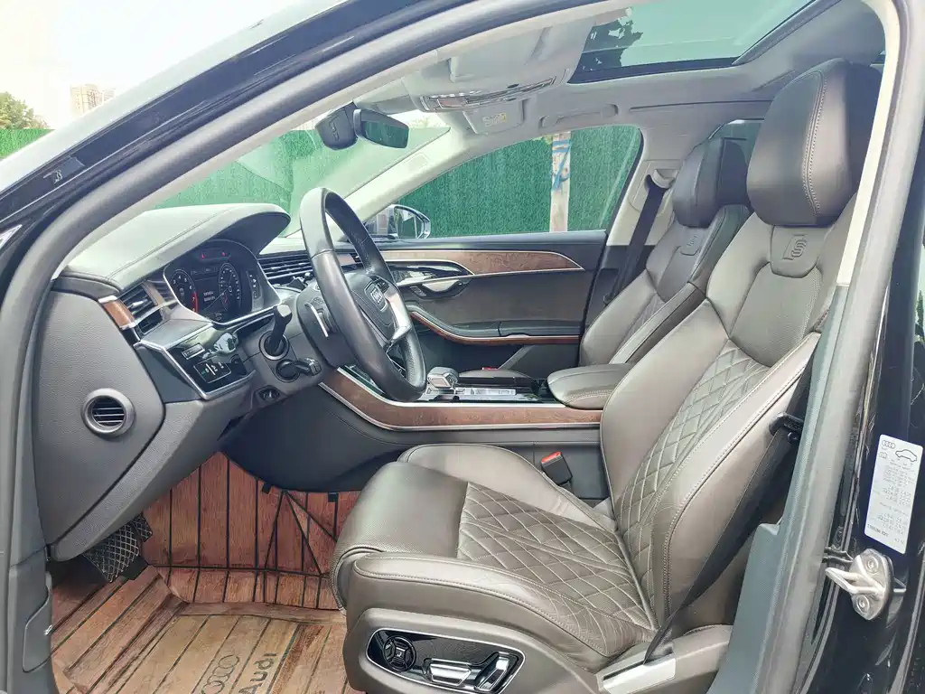 Audi A8 2021