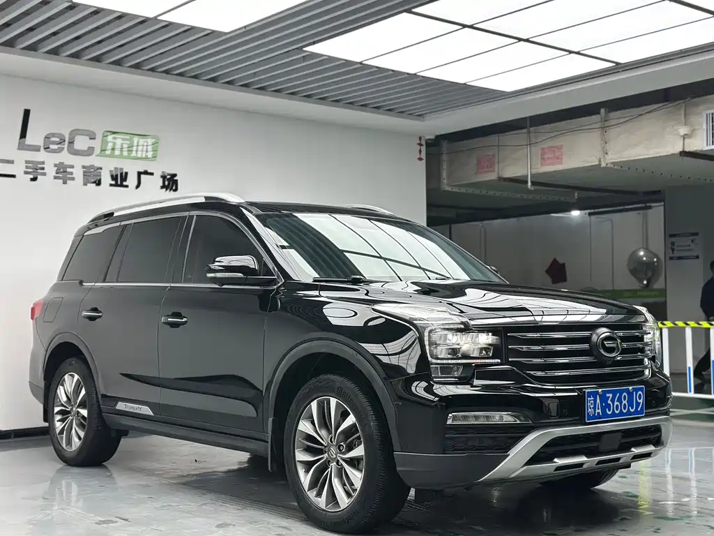 GAC Trumpchi GS8 2017 — фото 3