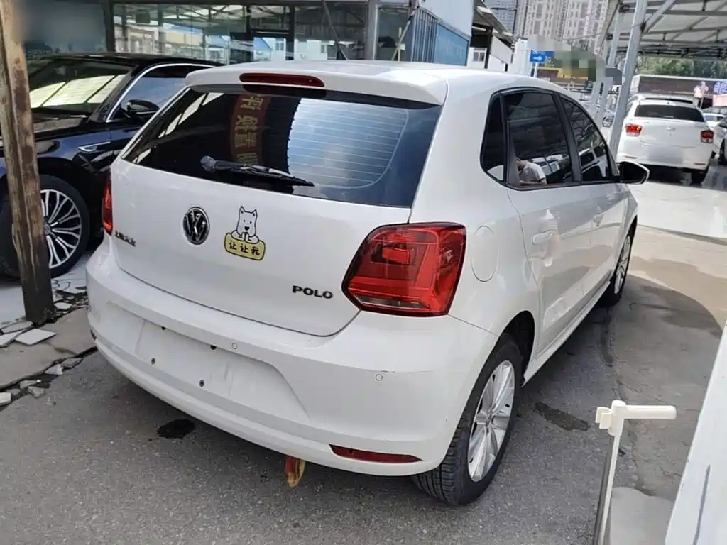 Volkswagen Polo 2015
