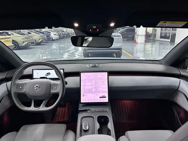 NIO ET5T 2024