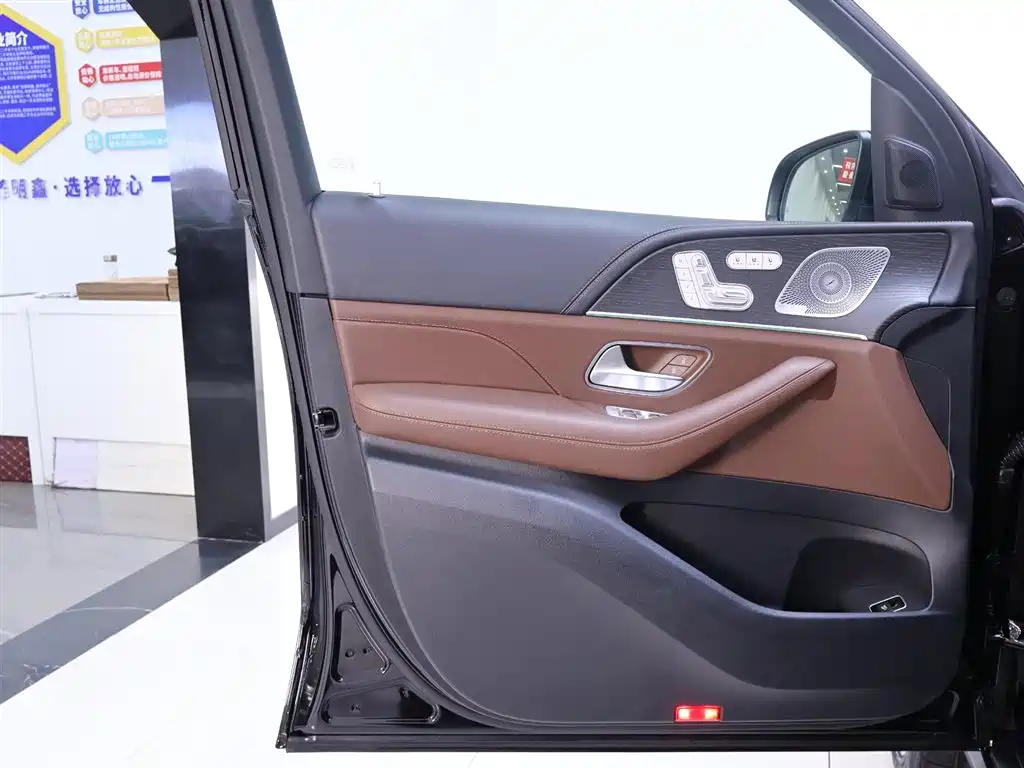 Mercedes-Benz GLE 2023 — фото 18