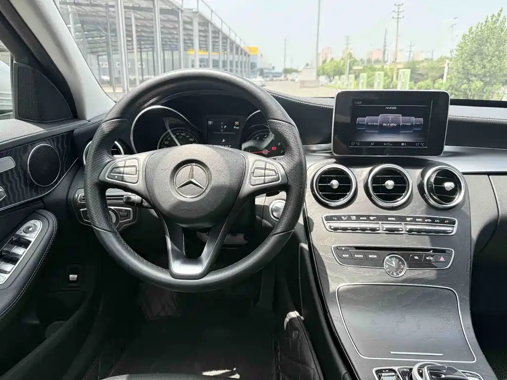 Mercedes-Benz C-Class 2017 — фото 9