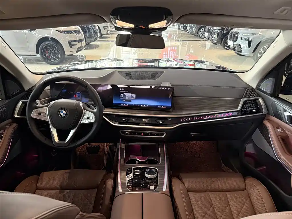 BMW X7 2026 — фото 18