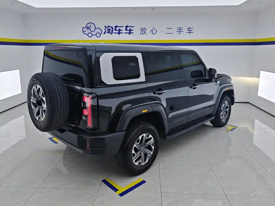BAIC BJ40 2024 — фото 3