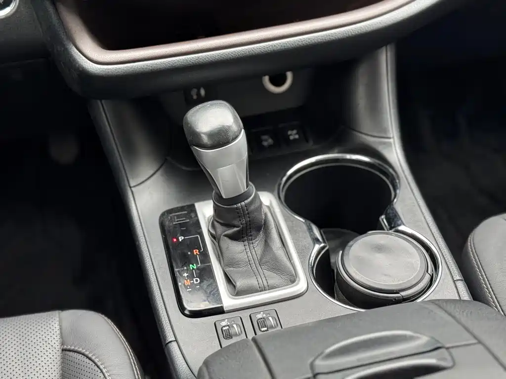 Toyota Highlander 2017 — фото 16