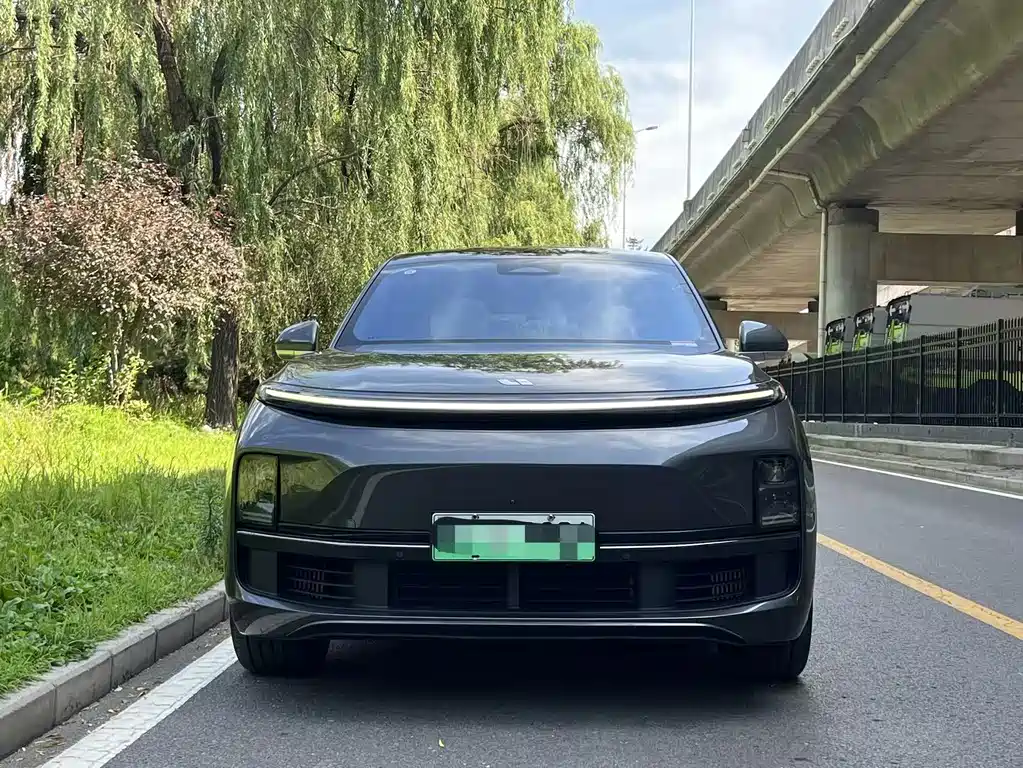 Li Auto Li L8 2023