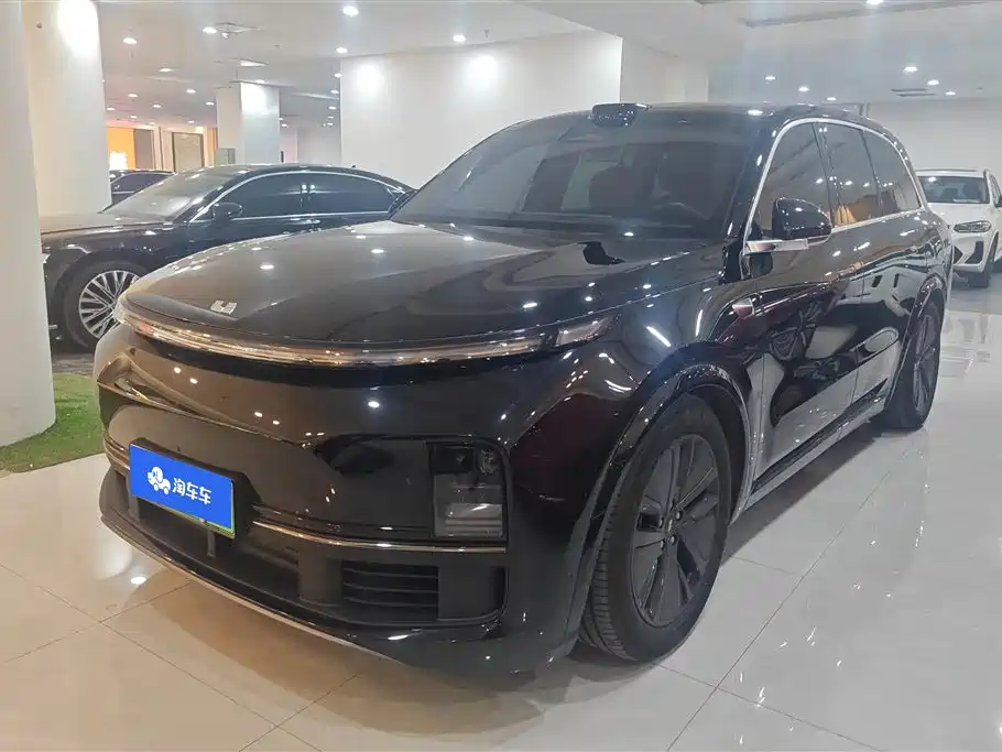 Li Auto Li L8 2025