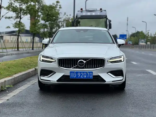 Volvo S60 2021