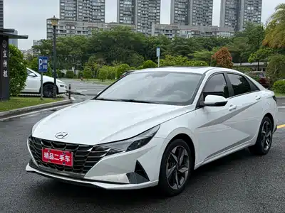 Hyundai Elantra 2022