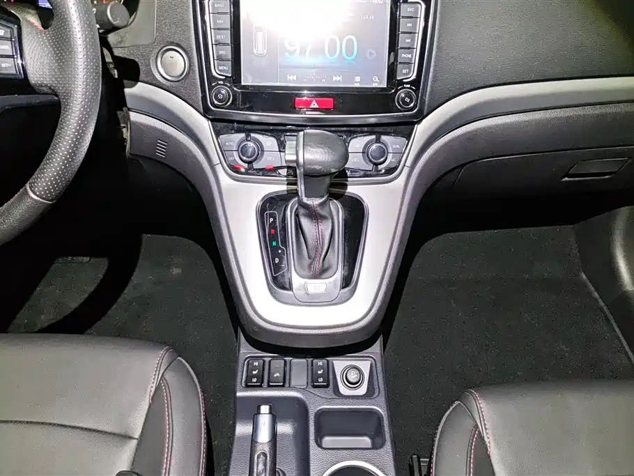 Haval H6 2016 — фото 16