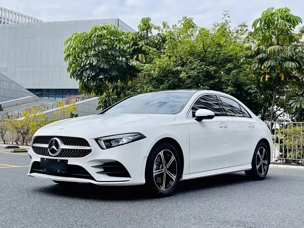 Mercedes-Benz A-Class 2023 — фото 1