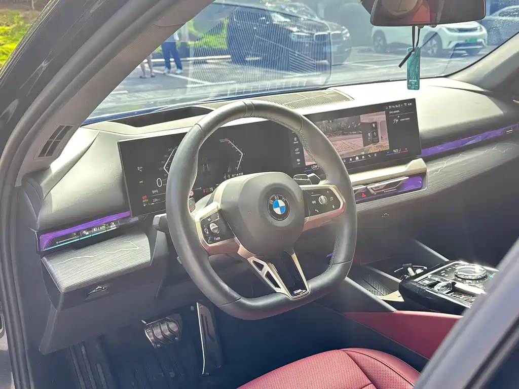 BMW 5 Series 2025