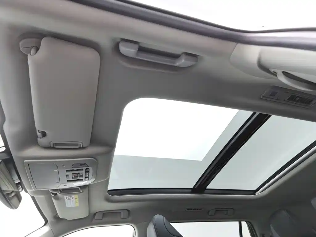 Toyota Highlander 2024 — фото 14