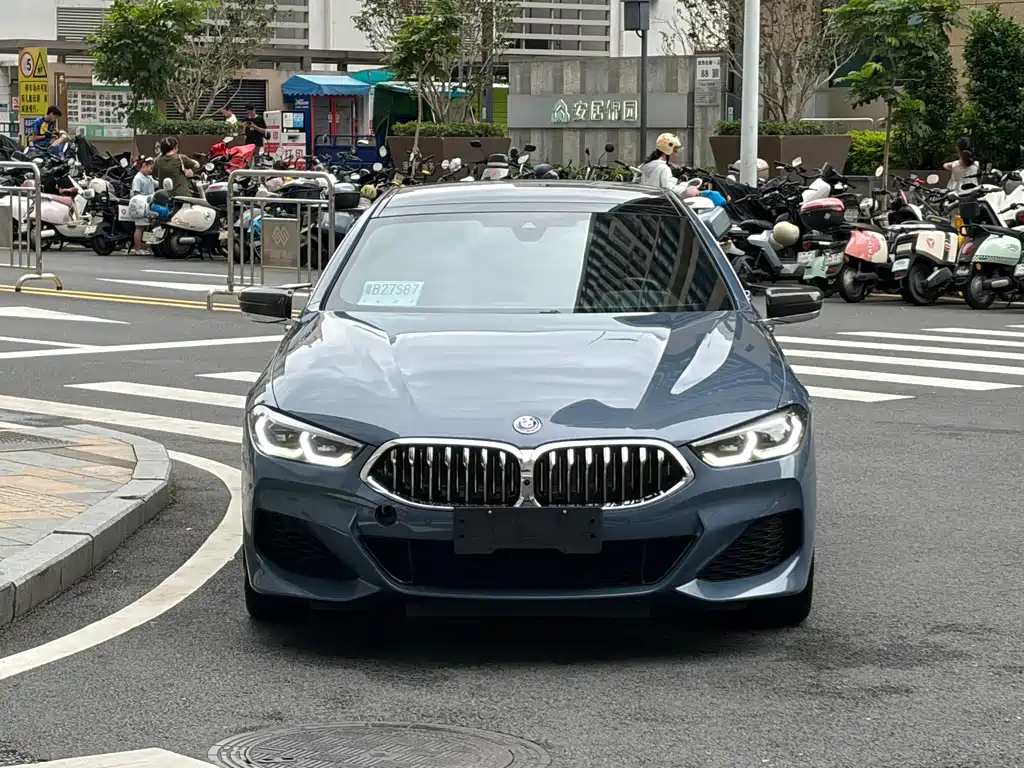 BMW 8 Series 2021 — фото 2