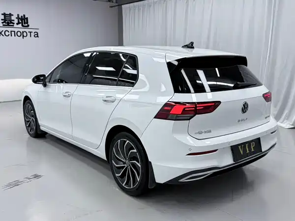 Volkswagen Golf 2022
