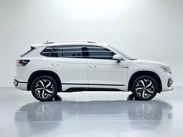 Volkswagen Tanyue GTE 2024 — фото 9