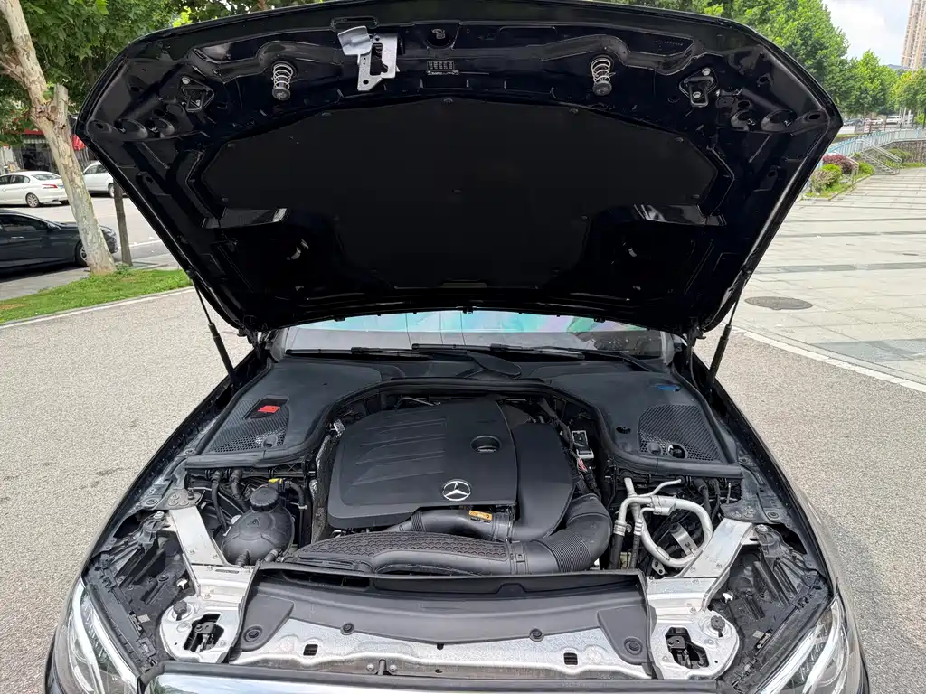 Mercedes-Benz E-Class 2020 — фото 14