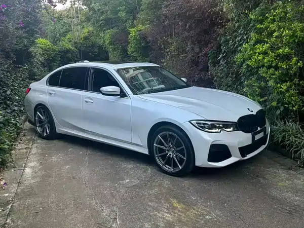 BMW 3 Series 2021
