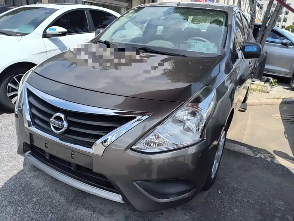 Nissan Sunny 2018