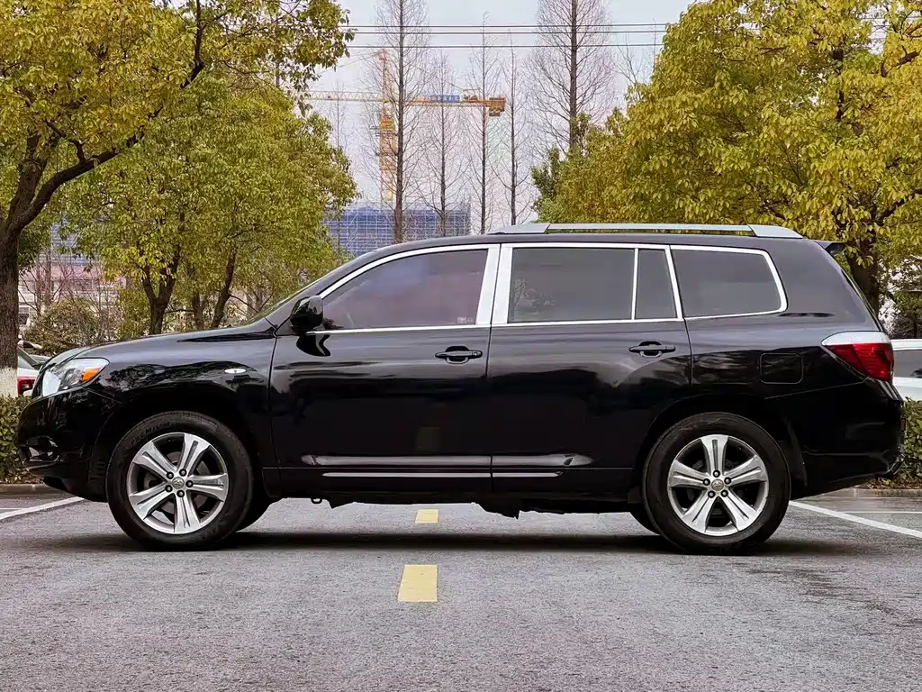 Toyota Highlander 2012 — фото 8