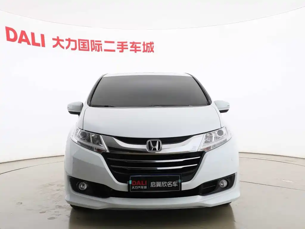 Honda Odyssey 2017 — фото 2